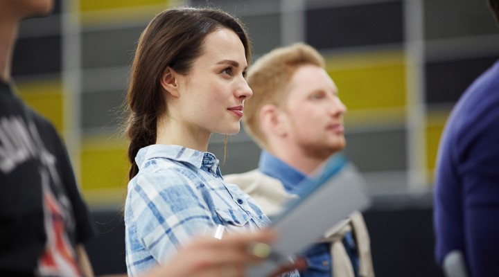 Visita al Colegio de estudiantes de último año de grado en Ingeniería de las ramas industriales de la Universidad de Deusto